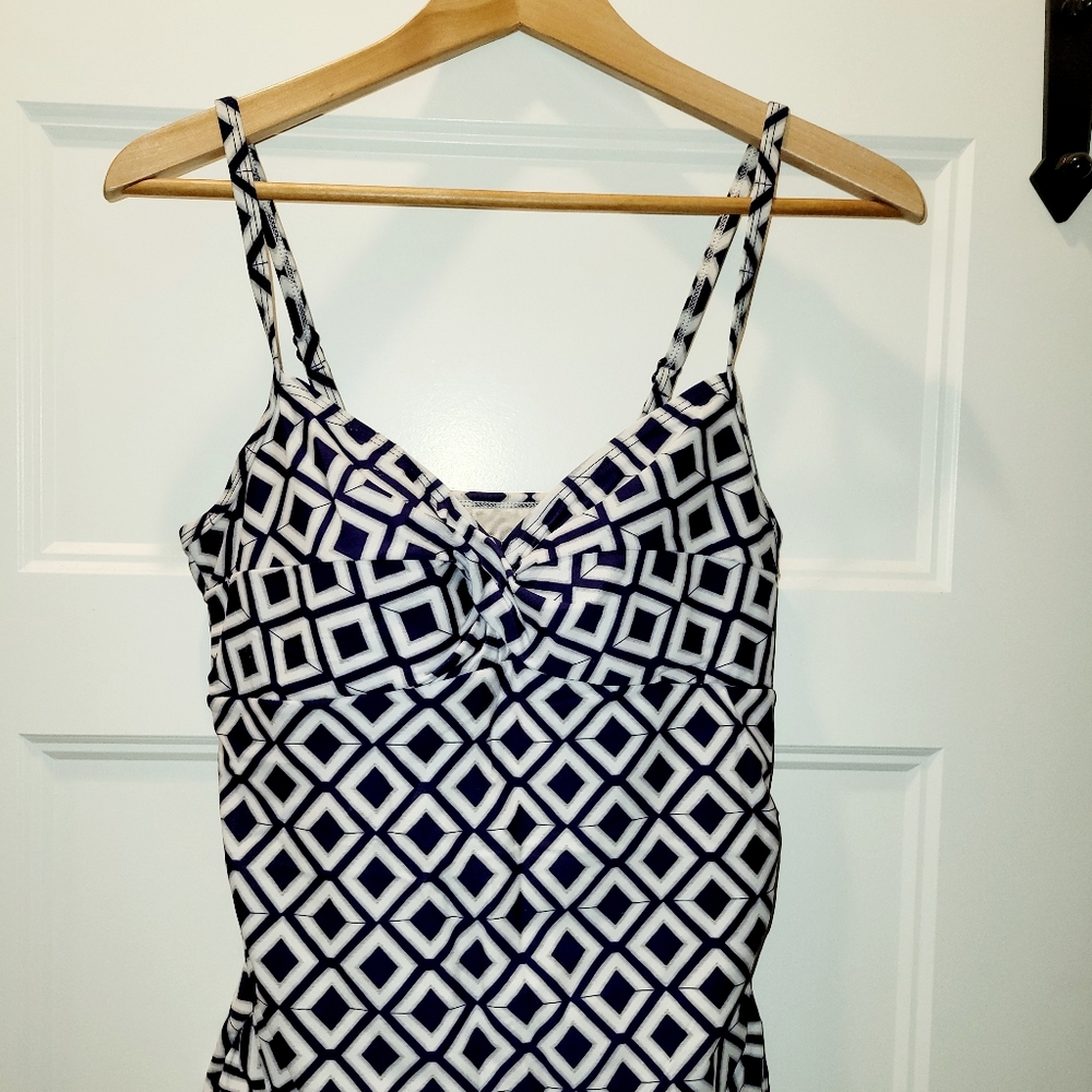 Croft & Barrow Women's Tankini Swimsuit Top Size 12 Bust Enhancer